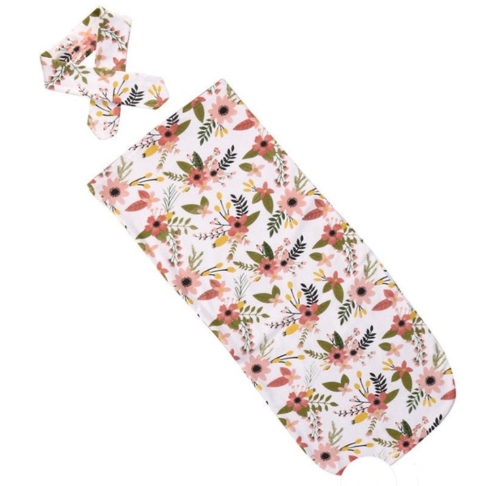 Floral swaddle and bow for newborn
